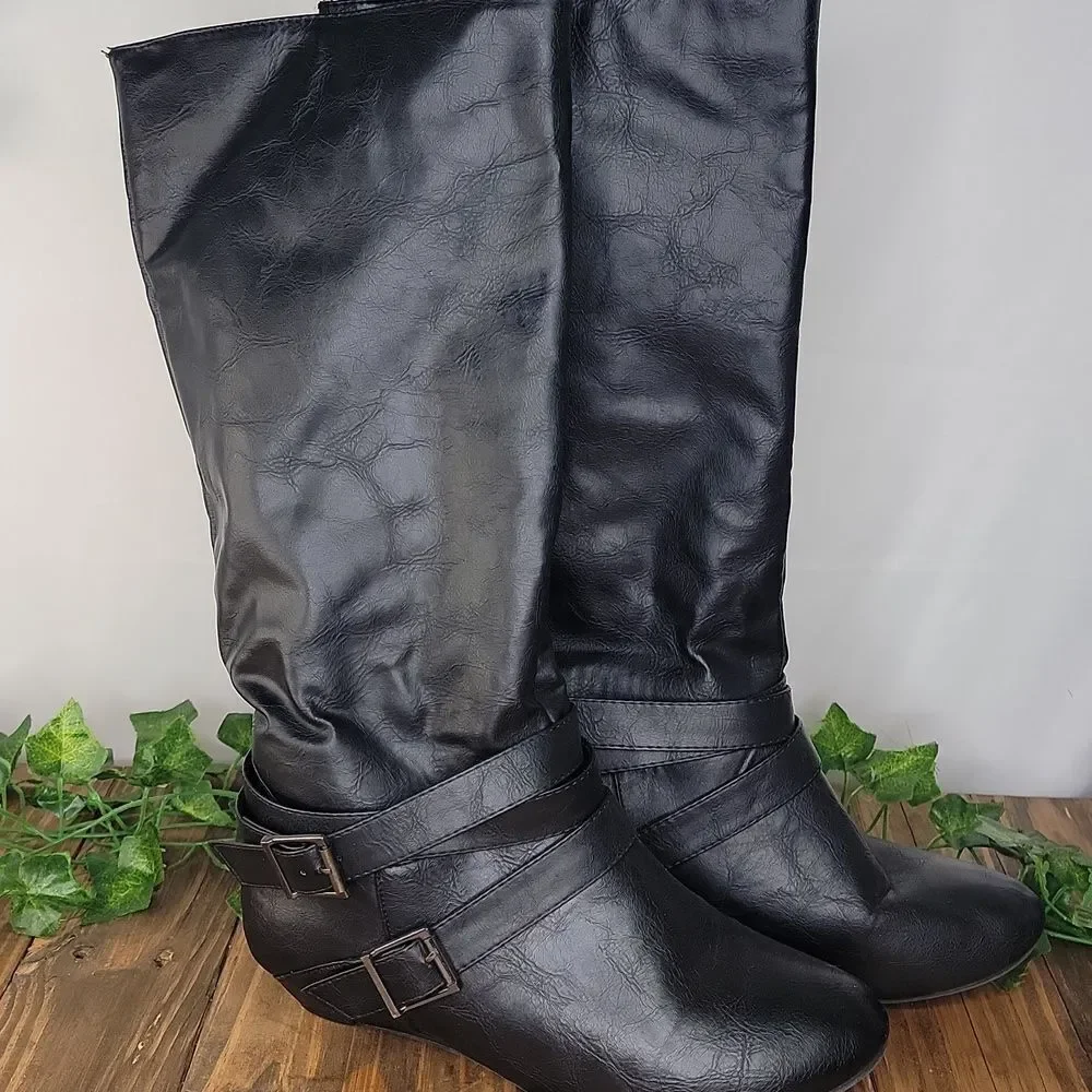 Wet Seal. Black Boots. Size 9. EUC